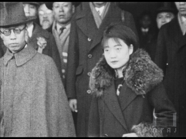建国の春